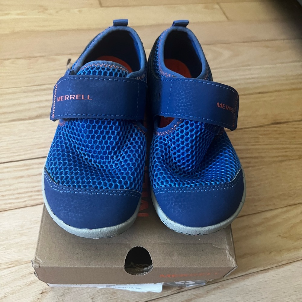 Merrell toddler water shoes sz 10